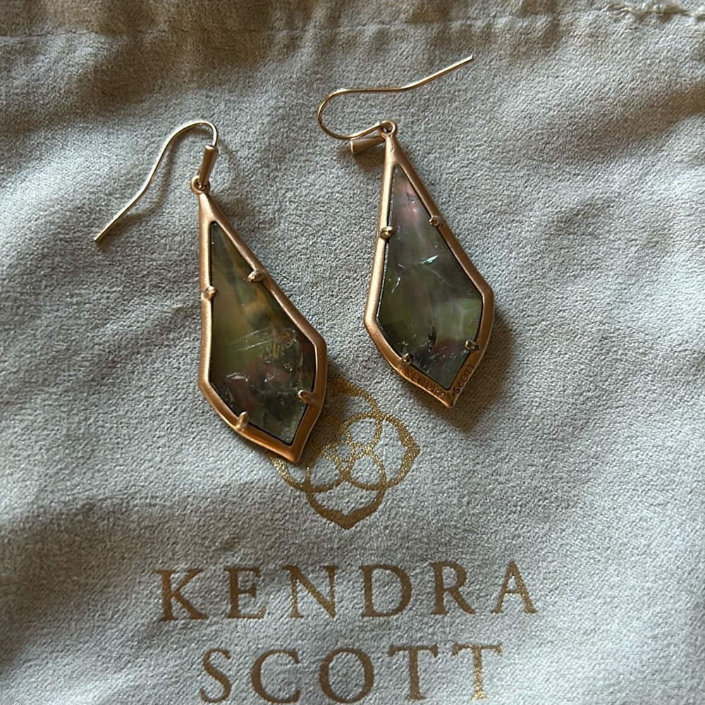 Kendra scott earrings